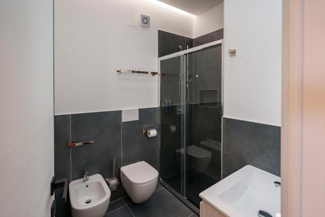 Lakeview Apartment Primea 西尔米奥奈 外观 照片